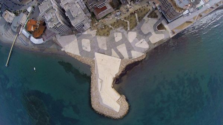 Pamjet satelitore: Si u transformua Durrësi nga ndërtimet pa kriter ndër vite