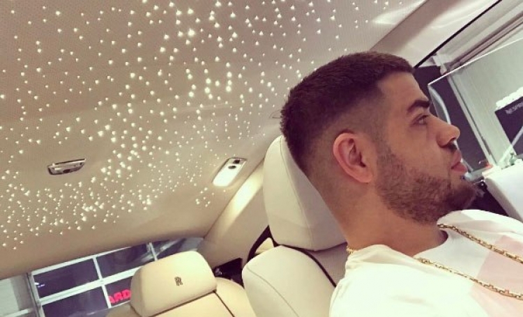 Noizy shton një tjetër “bishë” luksoze në koleksionin e tij të makinave [FOTO]