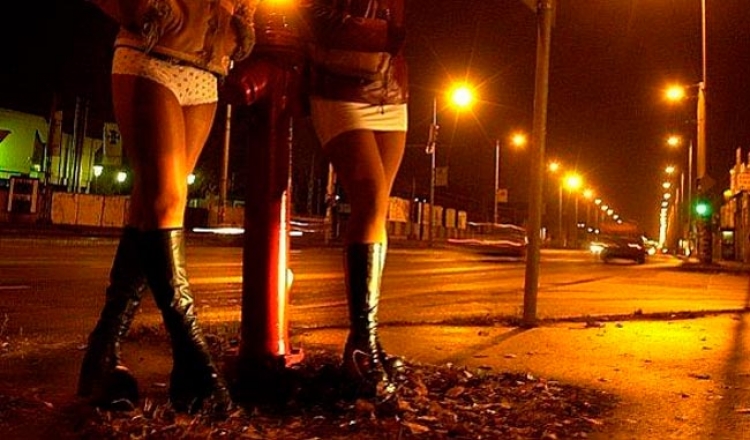 Shqiptarët të dytët për sa i përket shfrytëzimit të prostitucionit. Policia spanjolle jep detaje