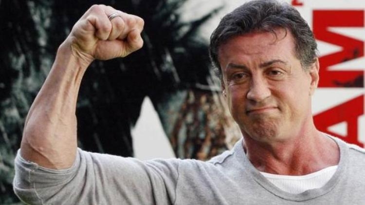 U tha se ka vdekur Silvester Stallone, revoltohet ashpër vëllai i tij: Ja si qëndron e vërteta [FOTO]