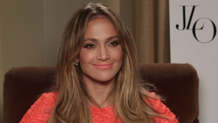 Rrëfehet Jennifer Lopez: E urreja trupin tim, më dukej vetja e shëndoshë [FOTO]