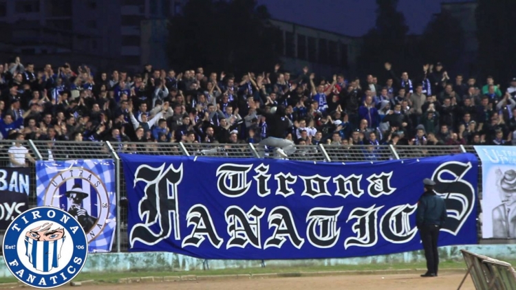 Derbi Tirana-Partizani humb “shkëlqimin”! “Tirona Fanatics” merr vendimin drastik në prag të ndeshjes[FOTO]