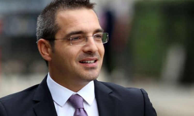 Ish Ministri i Brendshëm Saimir Tahiri është larguar drejt Gjermanisë për arsye familjare