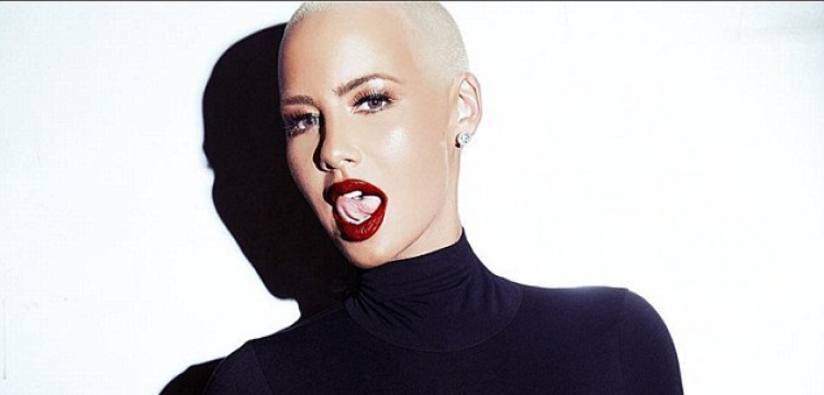 Amber Rose ju lë pa frymë  me fotot e fundit