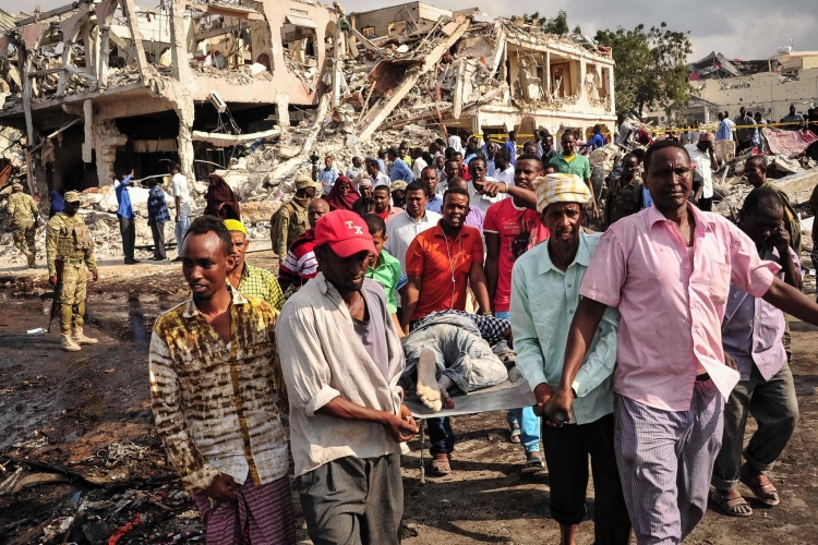 230 të vdekur dhe mbi 275 të plagosur në një sulm terrorist në Somali