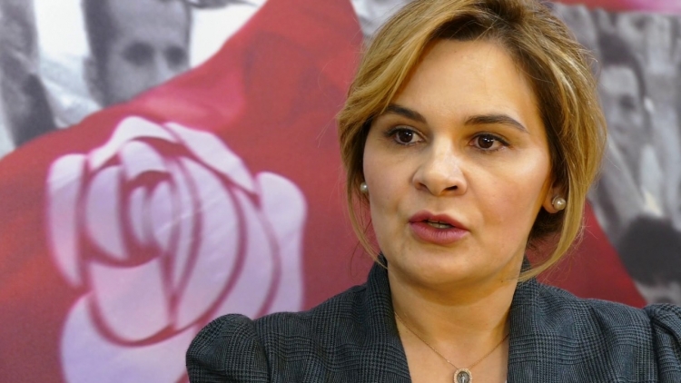 Monika Kryemadhi: “Qeveri e re me qeverisje të vjetër”