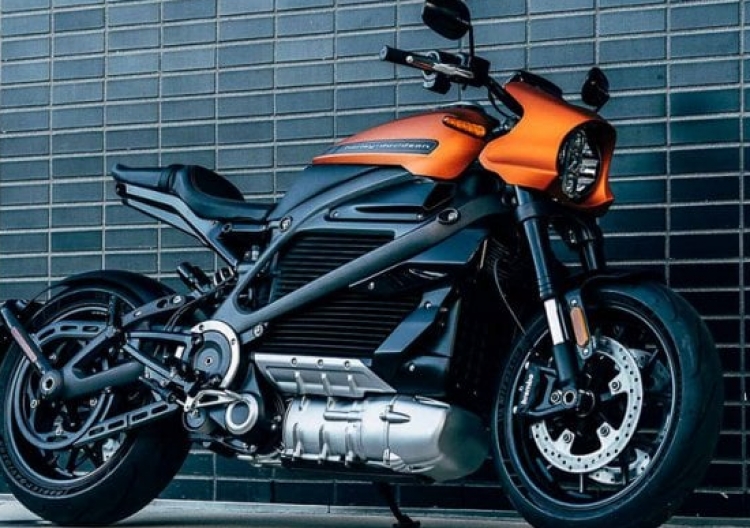 Një tjetër adrenalinë me Harley Davidson