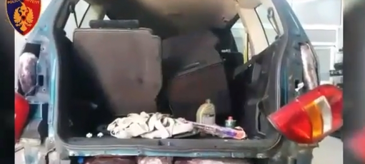 Fshehu drogën në makinë, arrestohet në Kapshticë 29-vjeçari