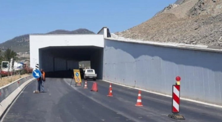 Dy vite pas shkëputjes së shpatit, hapet ‘tuneli’ tjetër në Elbasan -Tiranë