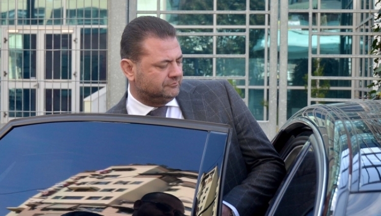 Shtyhet senca e parë gjyqësore për çështjen e Tom Doshit te Krimet e Rënda, sipas informacioneve shkak ka qenë mungesa e Doshit