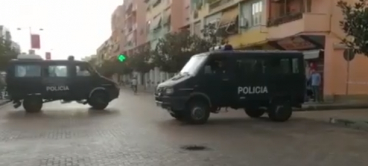Helikopter, qindra forca policore në stadium, si u blindua dje “Elbasan Arena” [VIDEO]