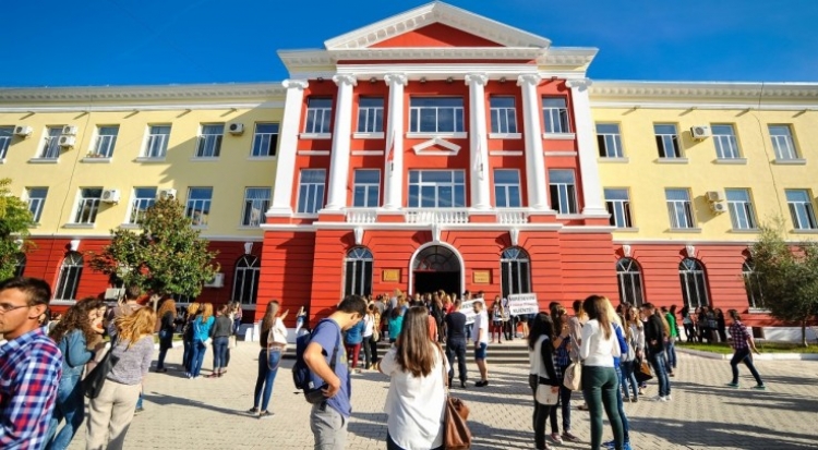 Përcaktohen tarifat, ja sa do të paguajnë studentët në universitete