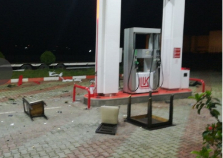 Aksident i rëndë gjatë mbrëmjes së djeshme në Maminas, automjeti tip Benz ka përplasur taksinë, humb jetën taksisti 60-vjeçar me iniciale B.A dhe 23-vjeçarja me iniciale E.A