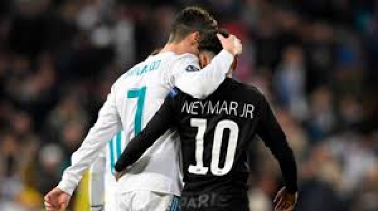 Ronaldo i jep leksion Neymar për 101 golat [FOTO]