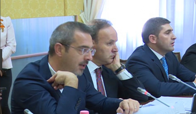 Saimir Tahirit i vjen një ftesë në shpi nga prokurori Besim Hajdarmataj për tu paraqitur në prokurori