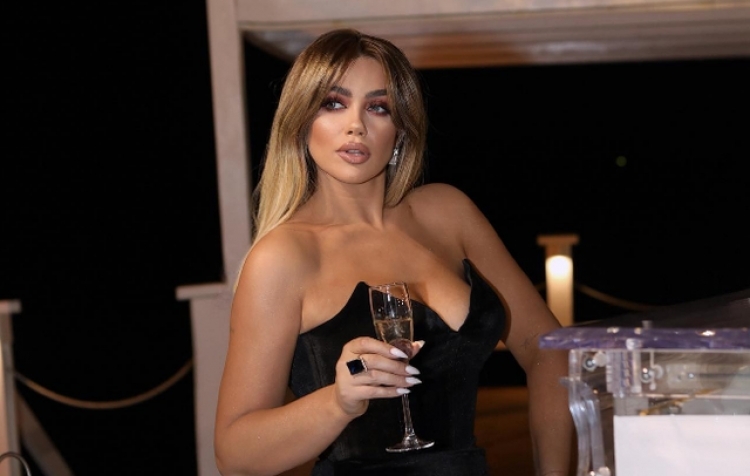 Si duhet të jetë partneri ideal i Arjola Demirit? Aktorja e njohur rendit cilësitë