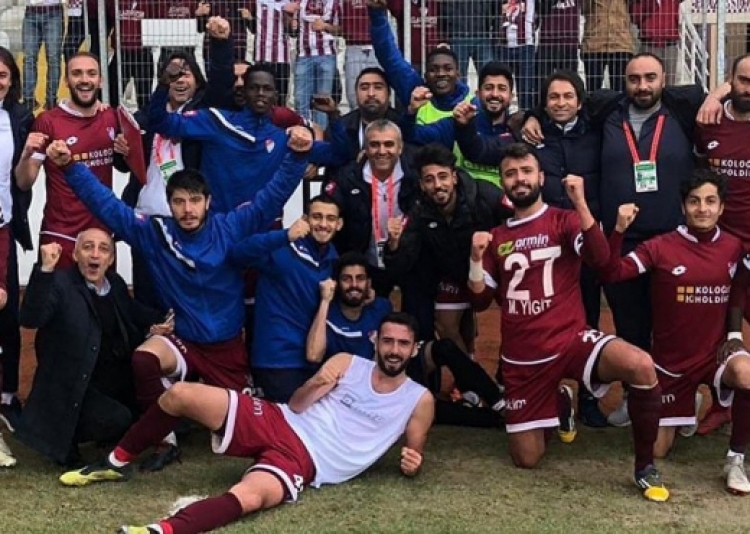 Magjistarët e tregut! Ja cili ekip afroi 22 lojtarë në vetëm 2 orë!