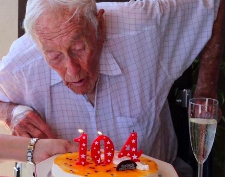 Ja çfarë dëgjoi  para se ti jepte fund jetës 104 vjeçari [Foto]