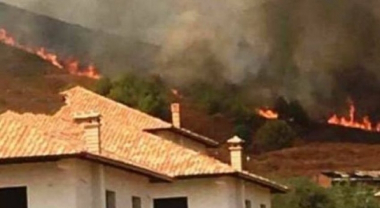 Shuhet zjarri në Bushat, Emergjencat 8 vatra në gjithë vendin