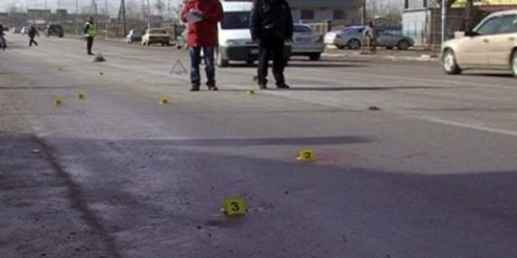 Shkozet, makina përplas për vdekje në 50-vjeçar