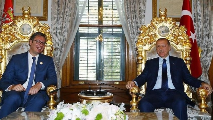 Vuçiç ngre në piedestal Turqinë, ministrat turq shpërthejnë në...