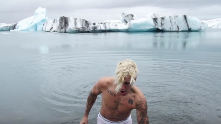 WOW/ Mbyllet kanioni në Islandë! Faji është i Justin Bieber [FOTO]