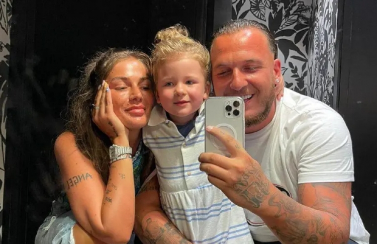 LOREDANA i thotë të gjitha për lidhjen me MOZZIK: Me të ishte e vështirë…