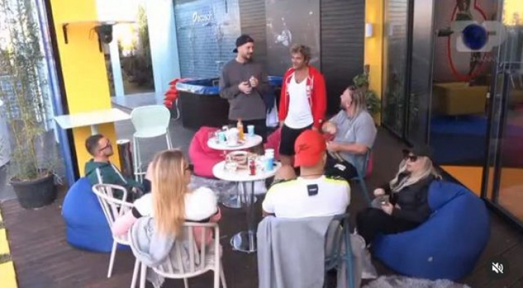 Ish-fituesi i ''Big Brother'' hyn sot në shtëpi? Kjo foto ngriti dyshime