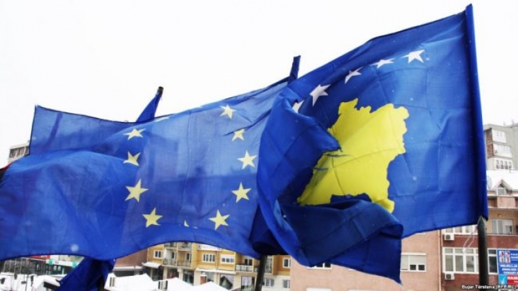 Parlamenti Europian kërkon që të liberalizohen vizat për Kosovën