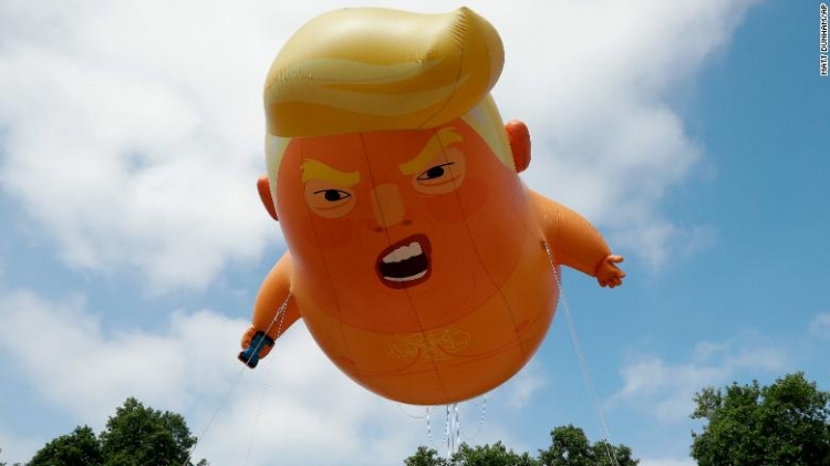 'Bebi Trump', ngrihet në qiellin e Londrës
