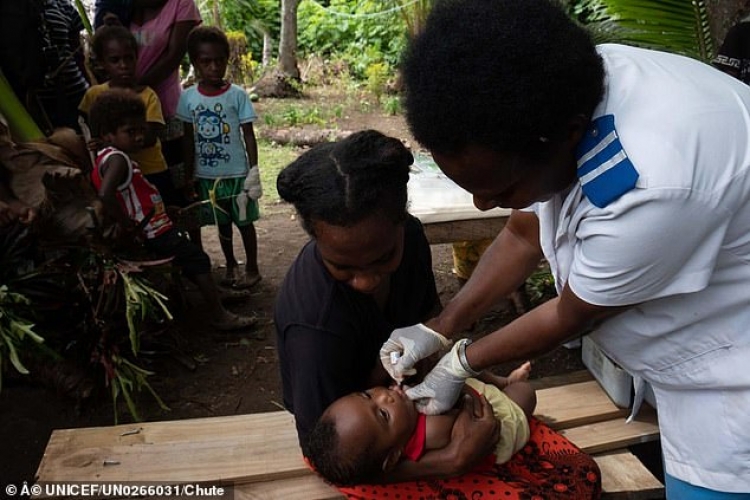 Në ishullin e vogël të Paqësorit vaksinat dërgohen me dron