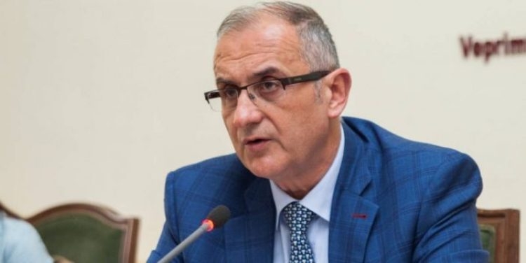 Petrit Vasili: Shqiptarët do ta refuzojnë, ky kryeministër është kundër BE dhe SHBA